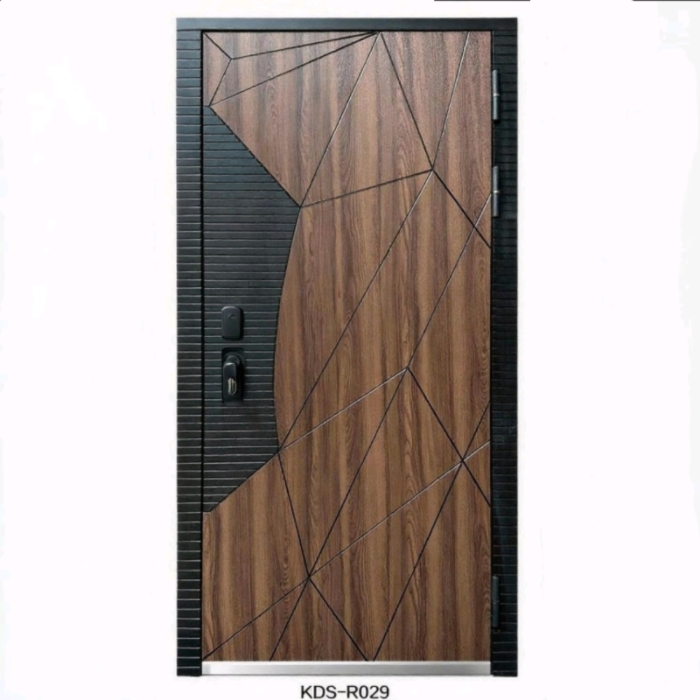 Porta di legno russa in Cina