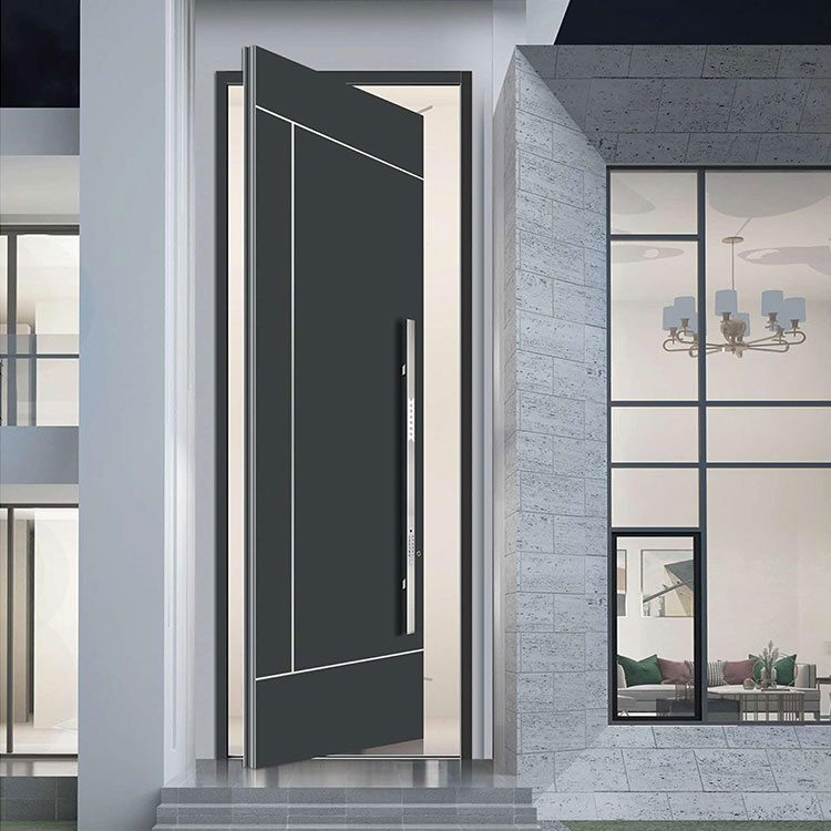 Ingresso principale con porta girevole in vetro